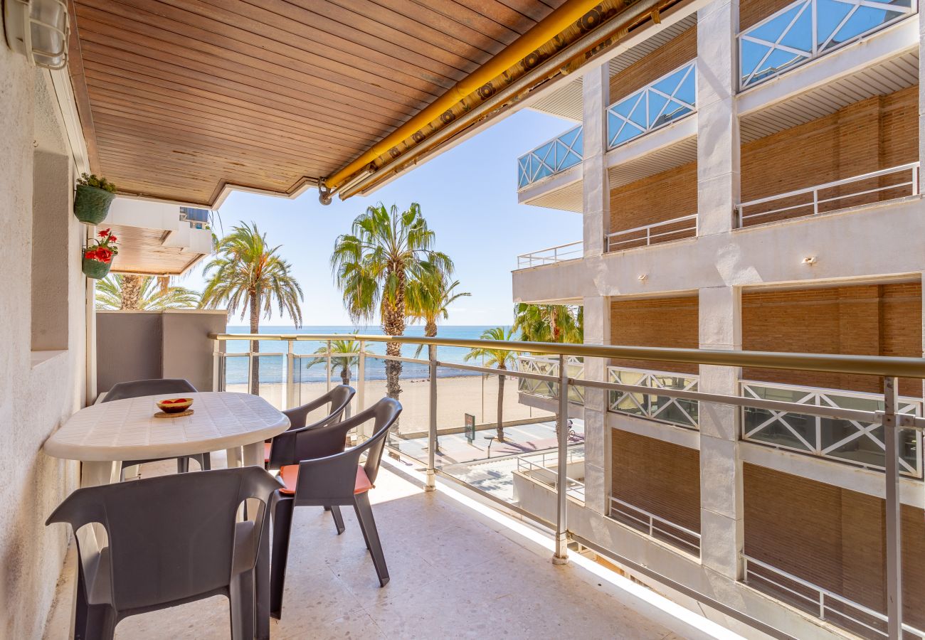 Ferienwohnung in Salou - FMP & MARITIM LAVANDA * WiFi * SEITLICHEM MEERBLICK