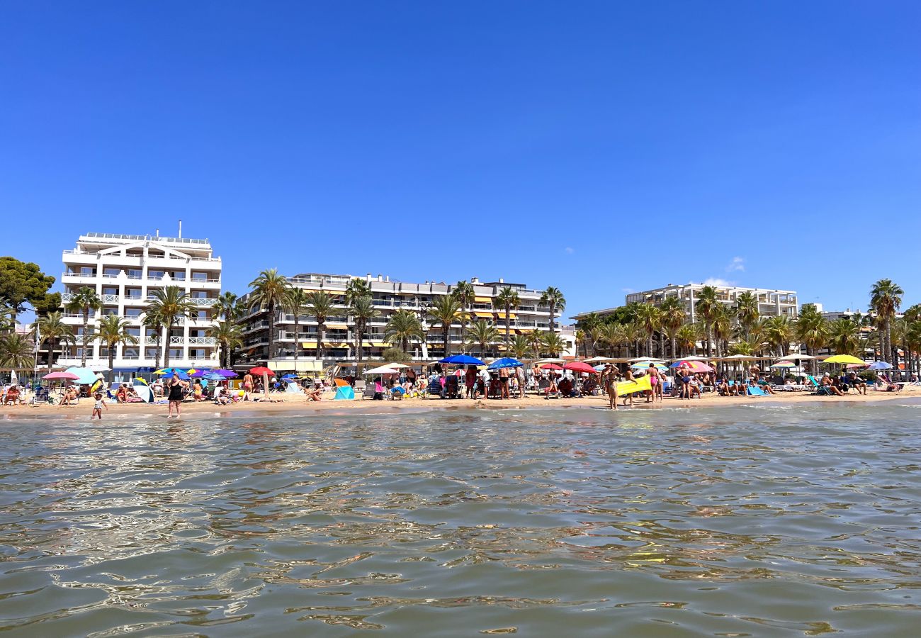 Ferienwohnung in Salou - FMP & MIRAMAR NAUTIC * WiFi * SEITLICHEM MEERBLICK