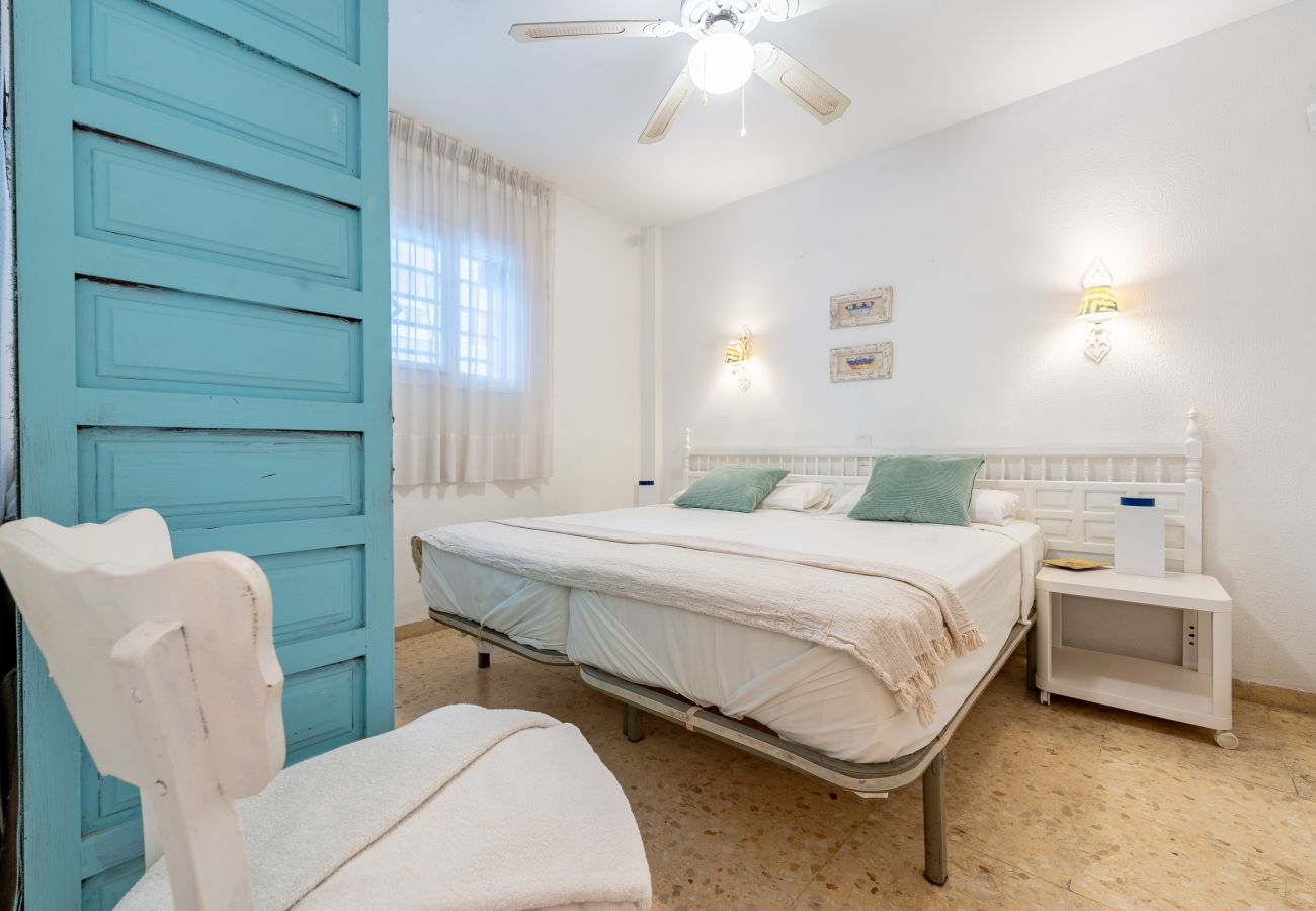 Ferienwohnung in Salou - FMP & MARITIM TEAL * WiFI * 1. STRANDREIHE