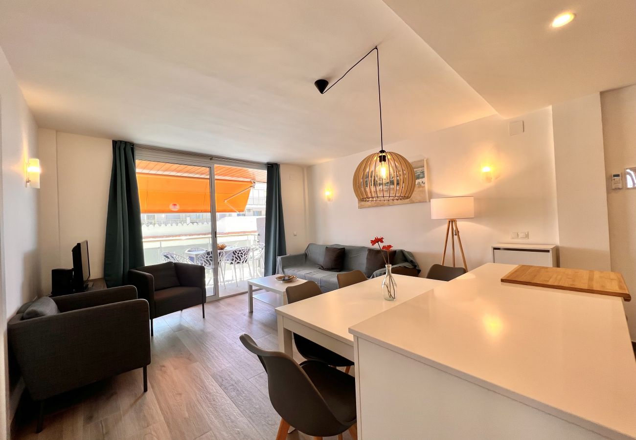 Ferienwohnung in Salou - FMP & MARITIM AZZURE * SEITLICHEM MEERBLICK