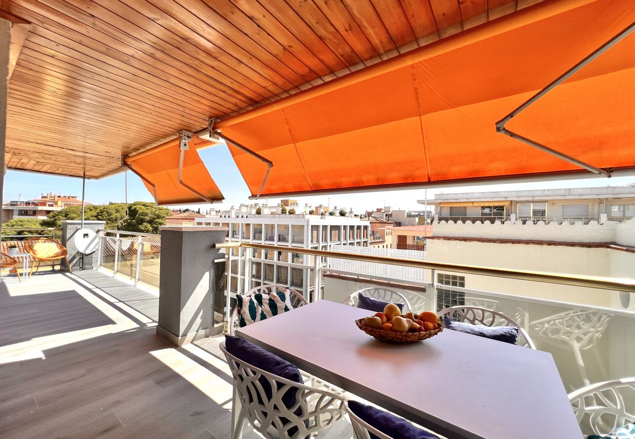 Ferienwohnung in Salou - FMP & MARITIM AZZURE * SEITLICHEM MEERBLICK