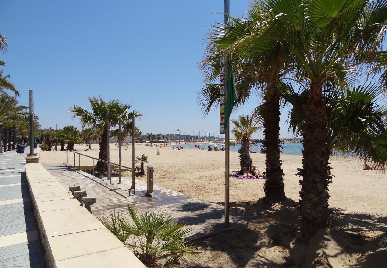 Ferienwohnung in Salou - FMP & MUNTANYA AMBAR  * SEITLICHEM MEERBLICK