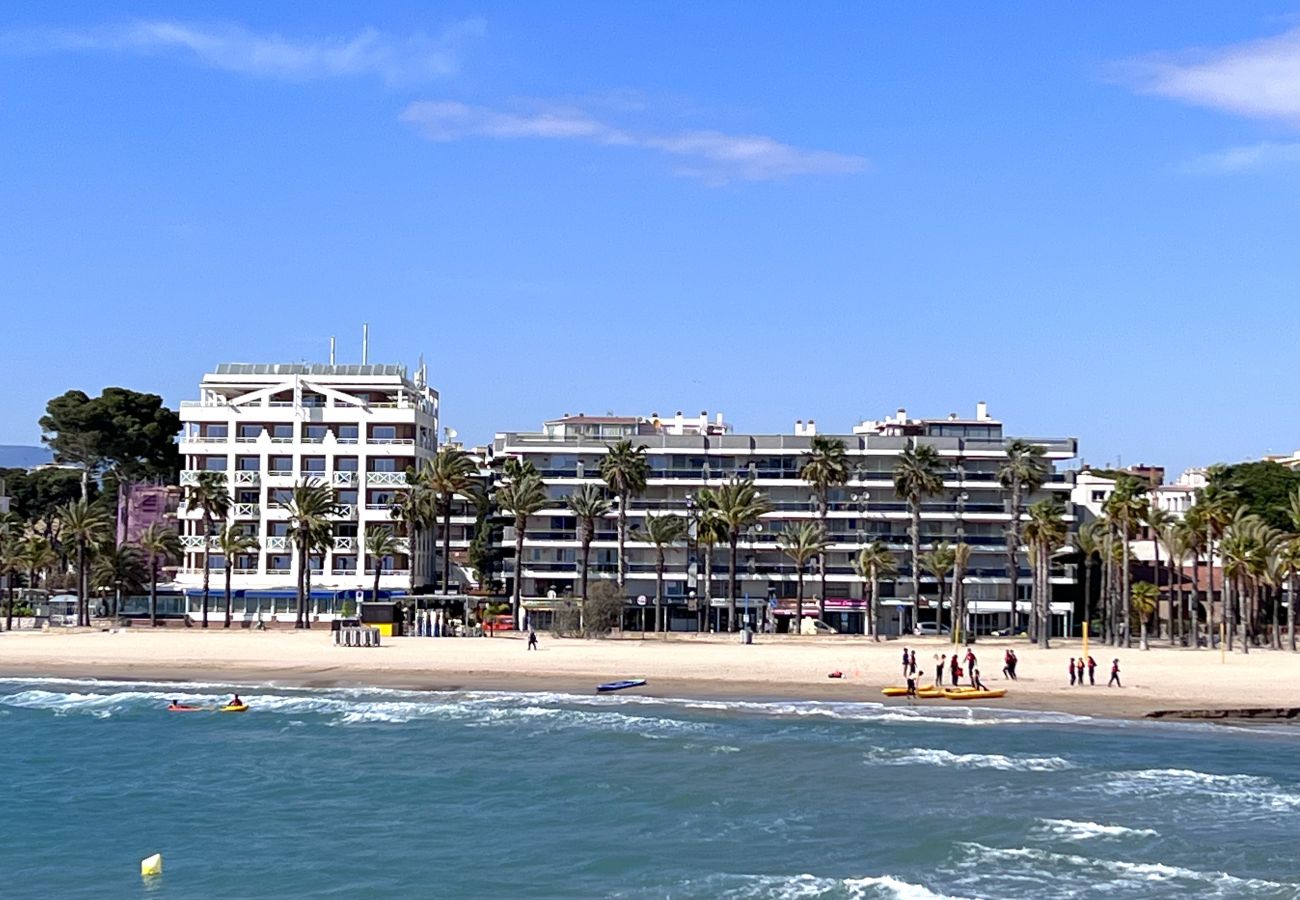 Apartment in Salou - FMP & MARITIM CORAL * Wifi * 1st BEACHLINE 